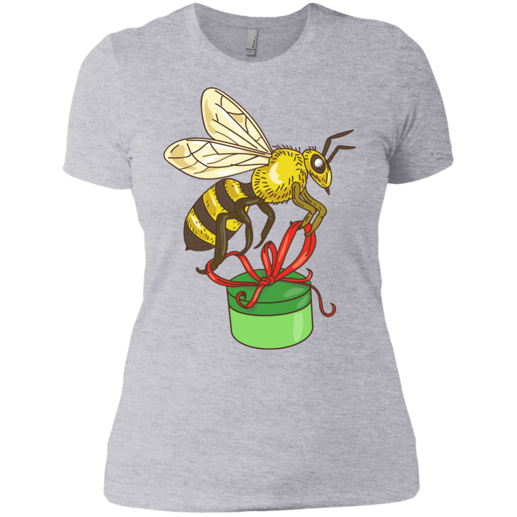 bee carrying gift box drawing T-Shirt