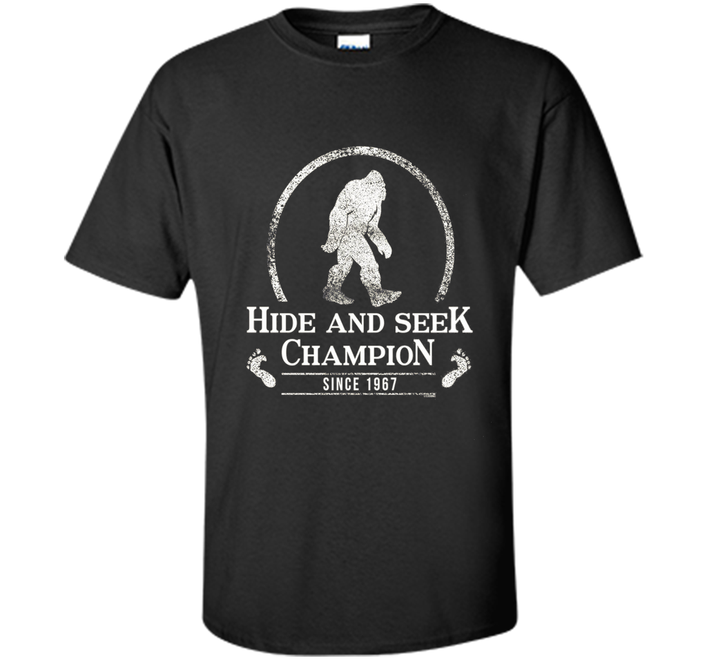 Hide & Seek Champion Since 1967 T-shirt Funny Bigfoot Gift