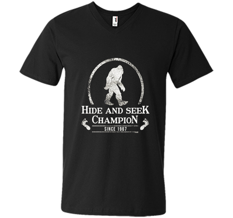 Hide & Seek Champion Since 1967 T-shirt Funny Bigfoot Gift