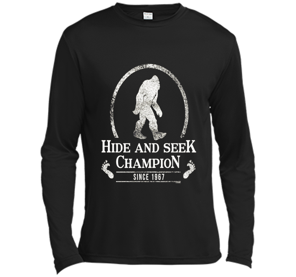Hide & Seek Champion Since 1967 T-shirt Funny Bigfoot Gift