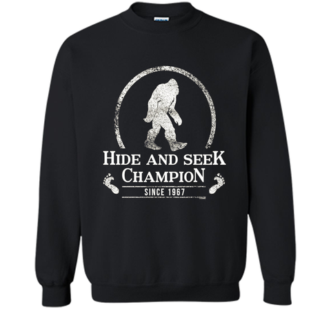 Hide & Seek Champion Since 1967 T-shirt Funny Bigfoot Gift