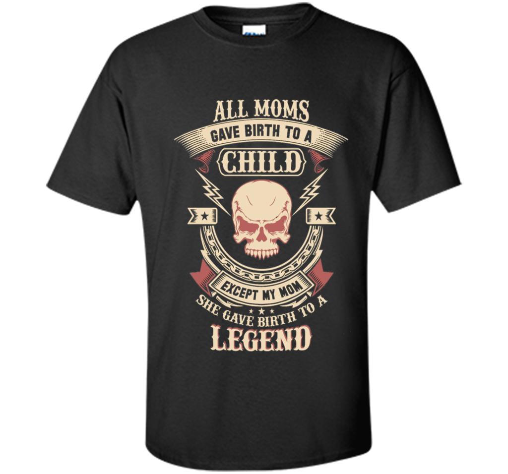 She Gave Birth To A Lineman Legend T-Shirt